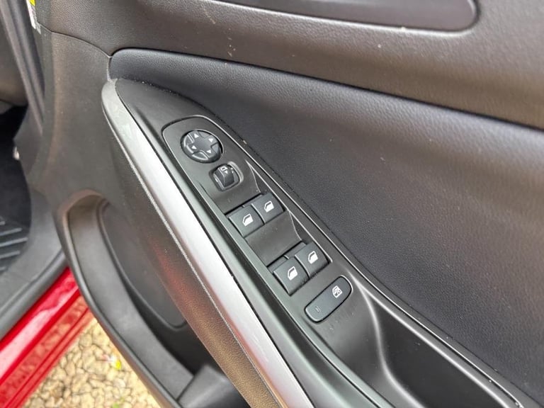 2024 Vauxhall Grandland 1.5 Turbo D Ultimate Suv 5dr Diesel Auto Euro 6 (s/s) (130 Ps) HATCHBACK ...