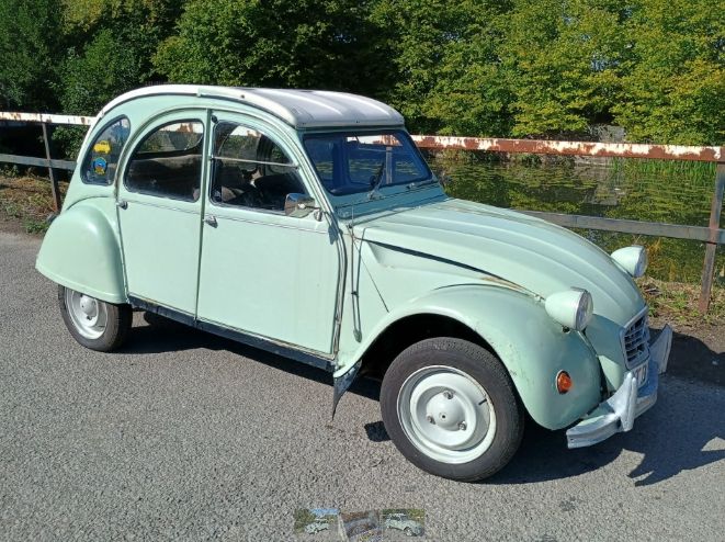 CITROEN 2CV   602cc ALL PARTS BARN FIND £5000  CASH OFFERS