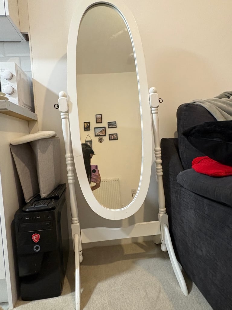 Full length standing mirror 