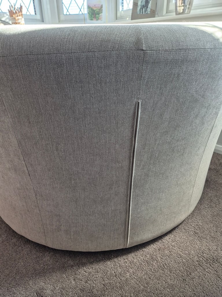 Swivel Snuggle Chair