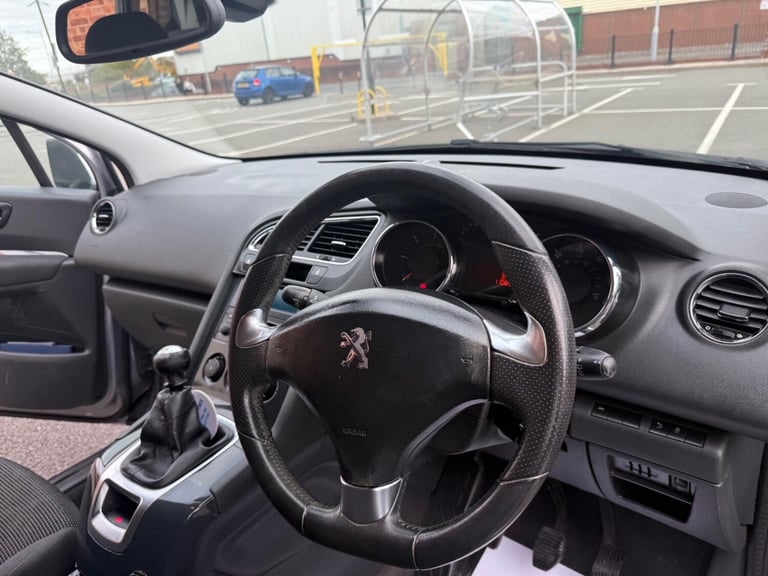  Peugeot 5008 1.6 HDi Active Euro 5 5dr Diesel Manual