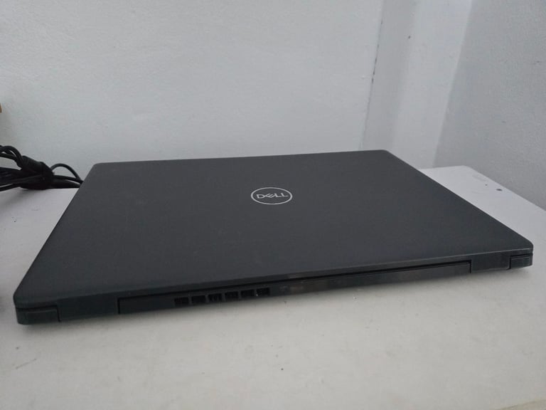 Dell i5 10th Gen 15.6" 1080p Full HD Laptop 16GB DDR4 RAM 256GB SSD win 11 Pro