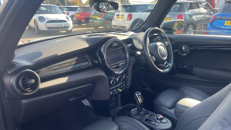 2020 MINI Hatchback Electric 135kW Cooper S Level 3 33kWh 3dr Auto Hatchback Electric Automatic