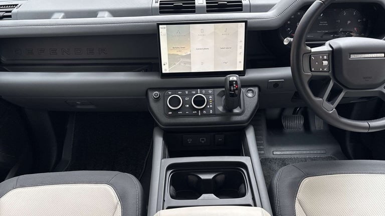 2024 Land Rover Defender 3.0 D250 X-Dynamic HSE 90 3dr Auto ESTATE DIESEL Automatic