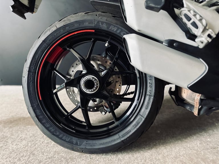 STUNNING 2020/20 DUCATI MULTISTRADA 1260 S GRAND TOUR MOTORCYCLE 