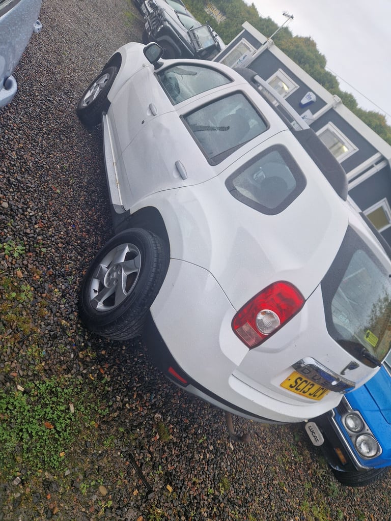 2013 Dacia Duster 1.5 dCi 110 Laureate 5dr HATCHBACK Diesel Manual