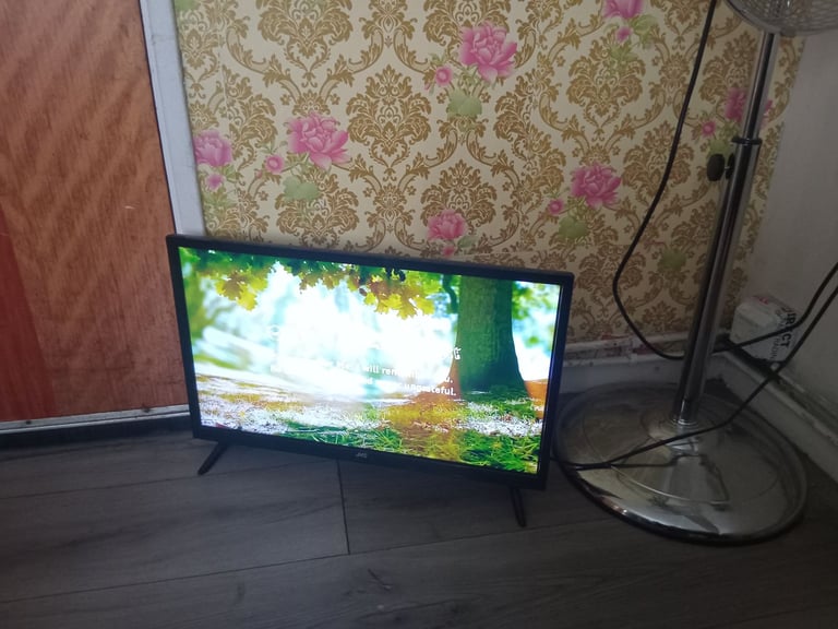24 inch jvc smart tv with remote