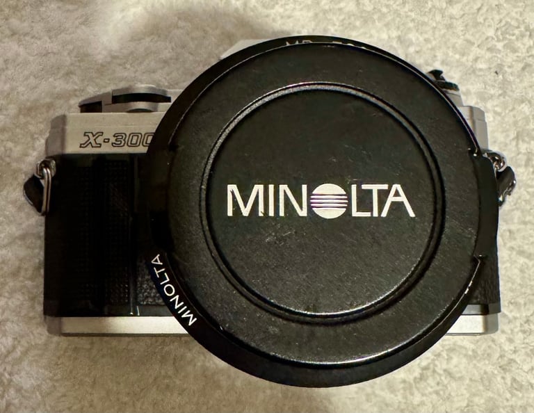 image for Minolta X-300 Camera MD Zoom 35 - 70 mm 1:3.5