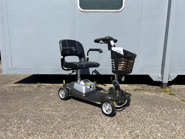💥 New Ultra Lightweight Lithium Illusion Mobility Scooter Car Boot Folding Transportable Warranty💥