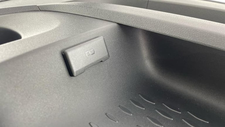 2025 Volkswagen ID. Buzz Cargo 210kW Commerce Plus 79kWh Auto Automatic Panel Van Electric Automatic