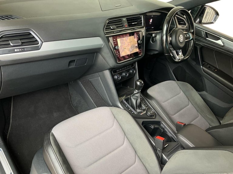 2017 Volkswagen Tiguan 2.0 TDi 150 4Motion R-Line 5dr SUV DIESEL Manual