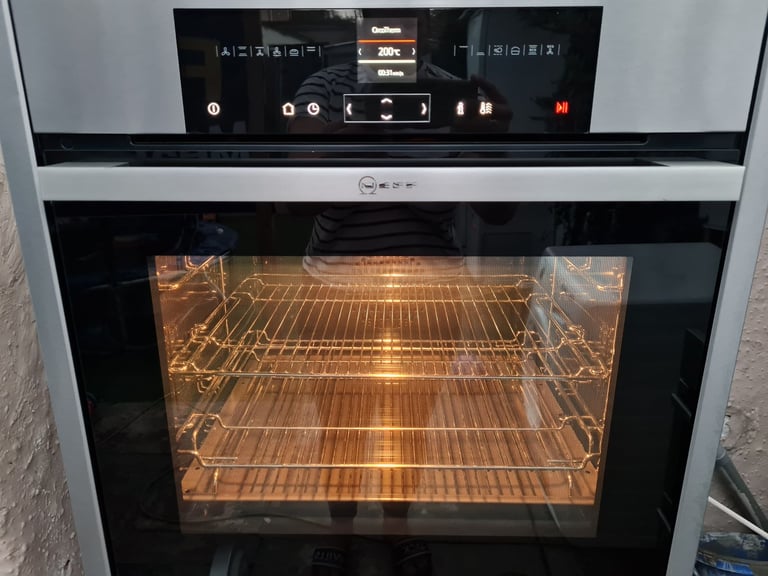 Neff N70 multifunction single electric oven built-in stainless Steel 