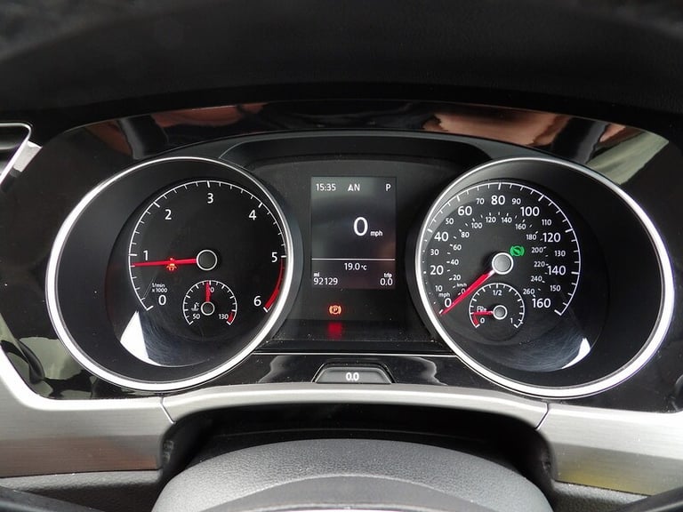 2018 Volkswagen Touran 2.0 TDI SE Family 5dr DSG MPV DIESEL Automatic