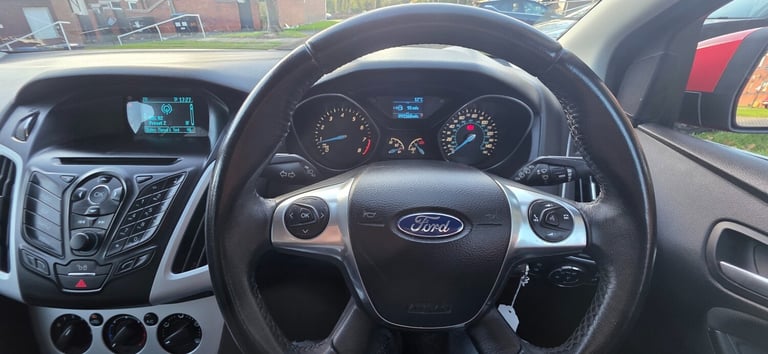2014 Ford Focus 1.6 Zetec 5dr HATCHBACK Petrol Manual