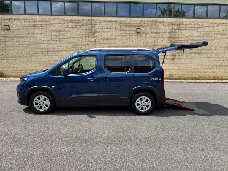  1.5 BlueHDi 100 Allure 5dr Wheelchair Accessible Vehicle, WAV