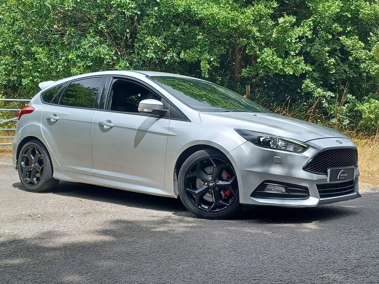 2015 Ford Focus 2.0 TDCi ST-3 Euro 6 (s/s) 5dr HATCHBACK Diesel Manual