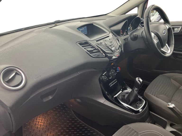 2016 Ford Fiesta 1.0 EcoBoost Zetec 5dr Hatchback Petrol Manual