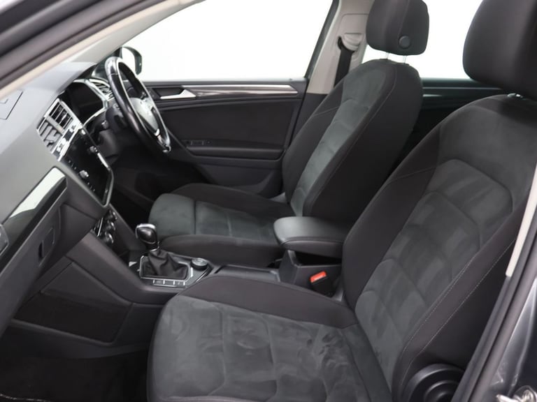 2018 Volkswagen Tiguan 2.0 TDI SEL SUV 5dr Diesel DSG 4Motion Euro 6 (s/s) (150 ps) Diesel Automatic
