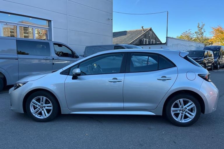 2022 Toyota Corolla 1.8 VVT-i Hybrid Icon Tech 5dr CVT HATCHBACK PETROL/ELECTRIC Automatic