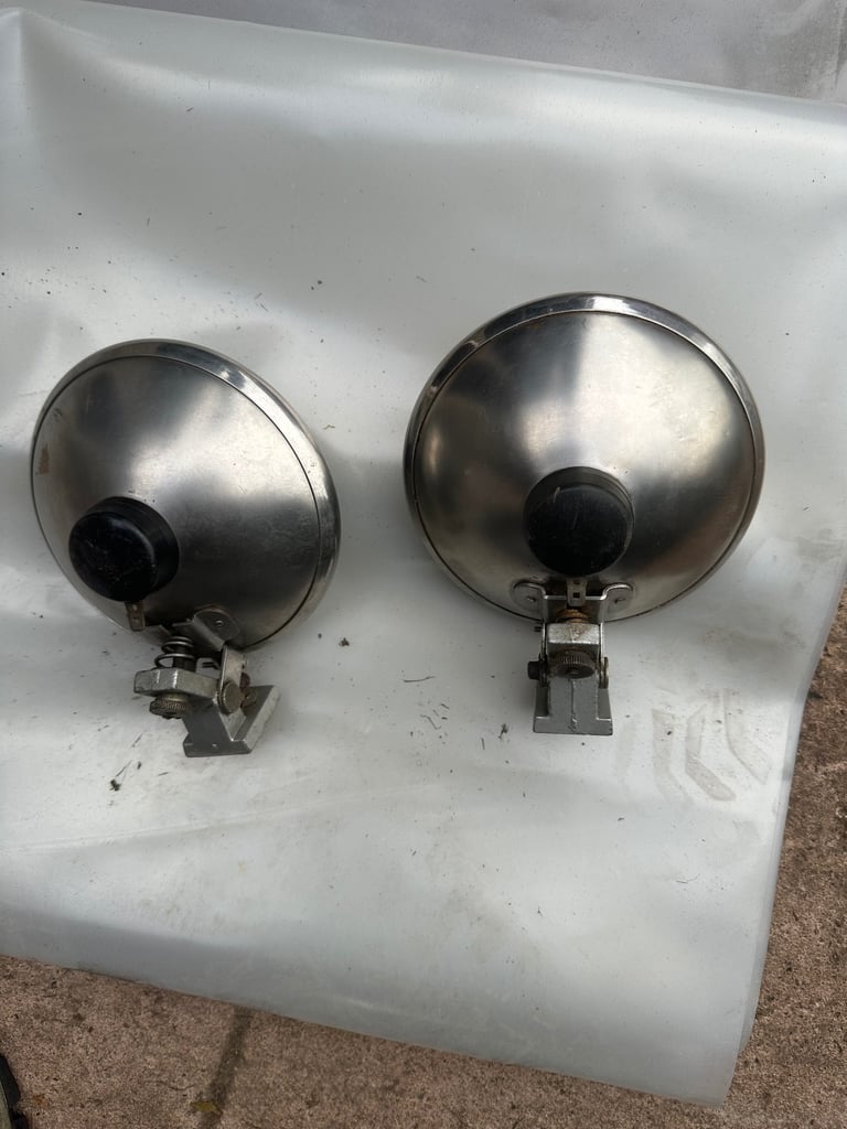 No tech spot and fog lights