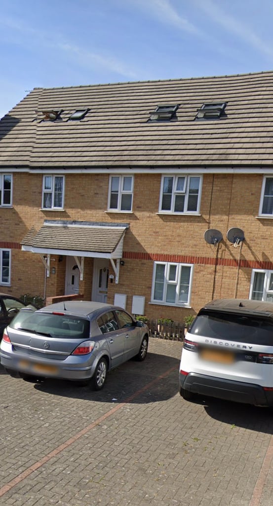 4 BEDROOM HOUSE TO RENT IN GRAYS 