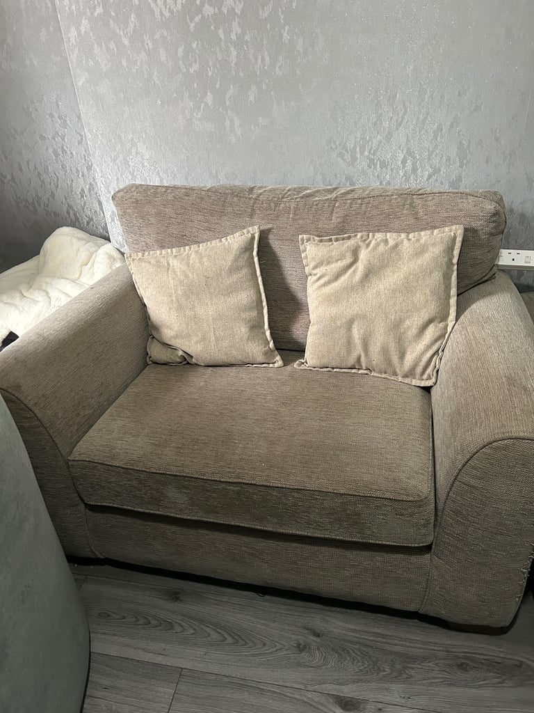 Free next couch 