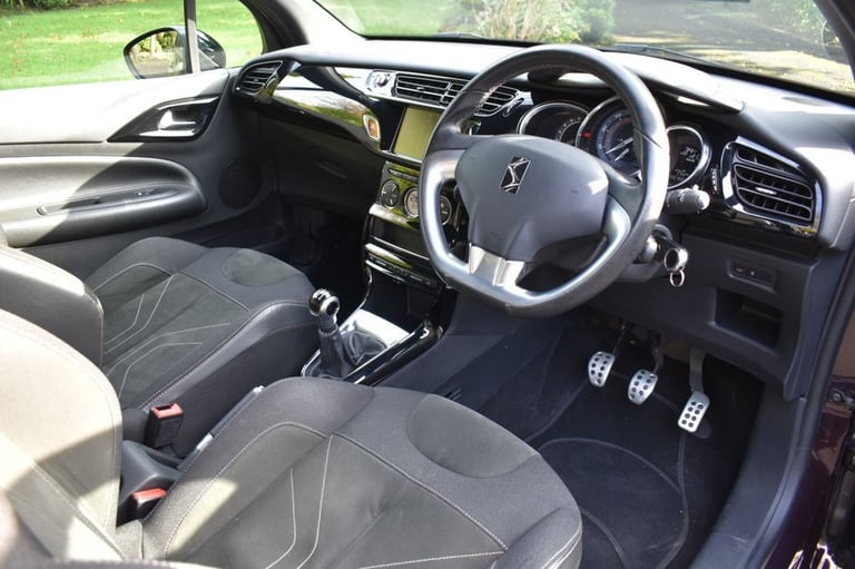 2017 DS Automobiles DS 3 1.2 PureTech 82 Elegance 3dr HATCHBACK PETROL Manual