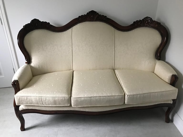 Victorian Sofa For In England Sofas Couches Armchairs Gumtree