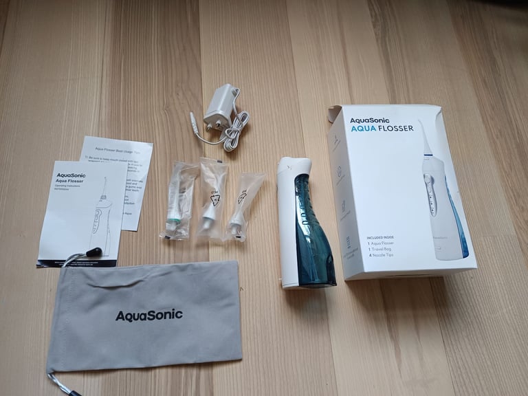 Aquasonic Aqua Flosser - Professional Rechargeable Water Flosser with 3 Tips 