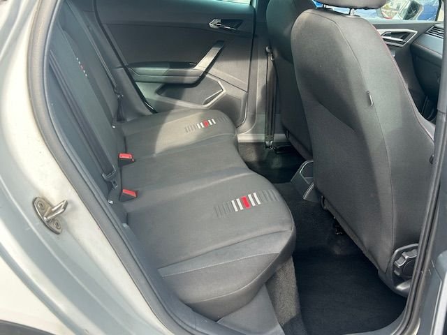 2019 SEAT Arona 1.6 TDI FR SUV 5dr DIESEL EURO 6 (s/s) (115 ps) WITH SERVICE HISTORY  HATCHBACK D...