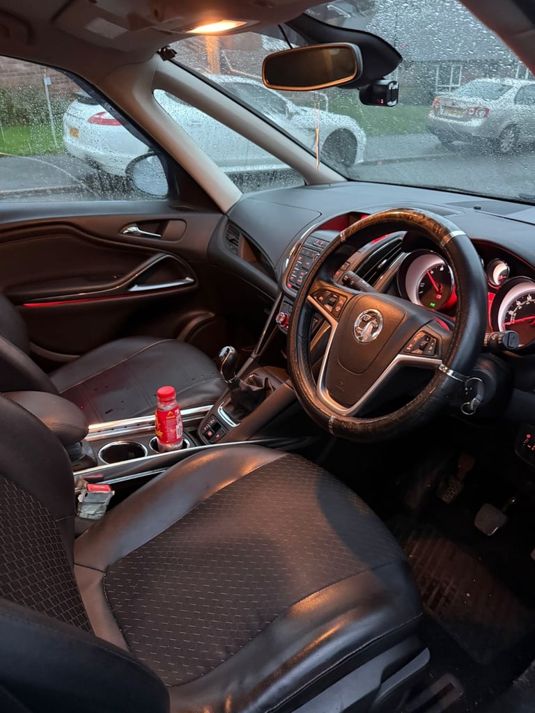 Vauxhall, ZAFIRA,  7 seats MPV, 2017, Manual, 1598 (cc), 5 door