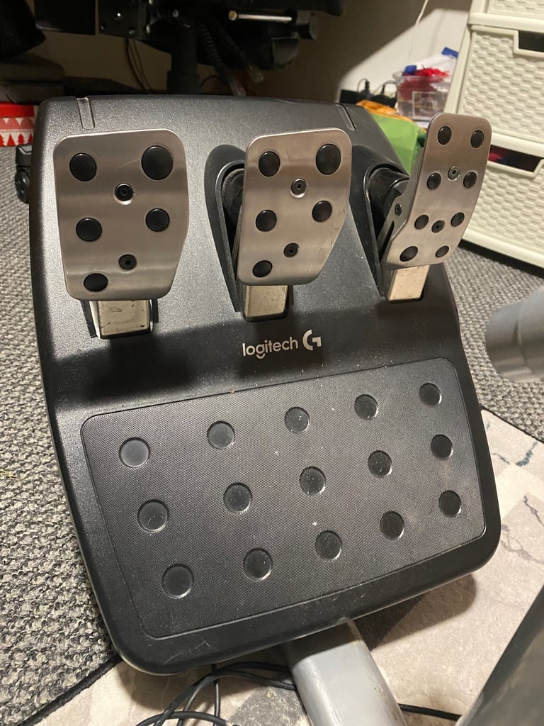 PlayStation Logitech steering wheel 