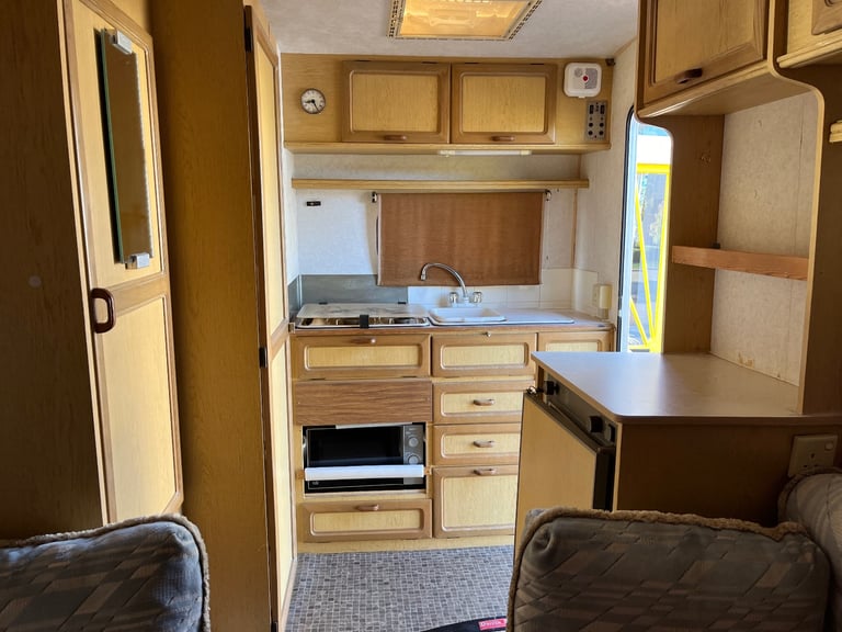 2 berth lightweight caravan 