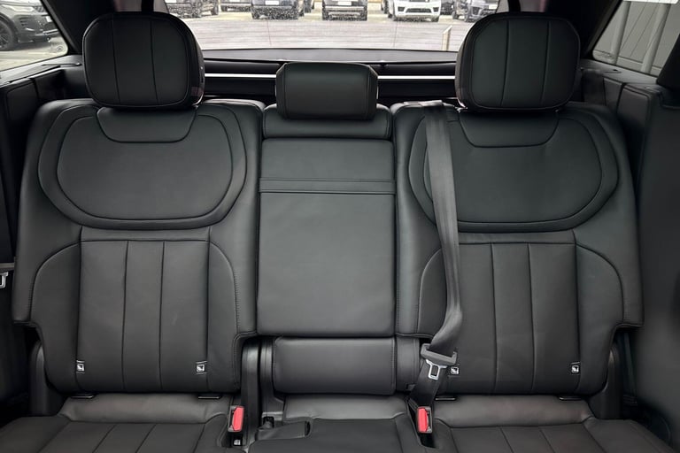 2023 Land Rover Range Rover Sport 3.0 D300 MHEV Dynamic SE SUV 5dr Diesel Auto 4WD Euro 6 (s/s) (...
