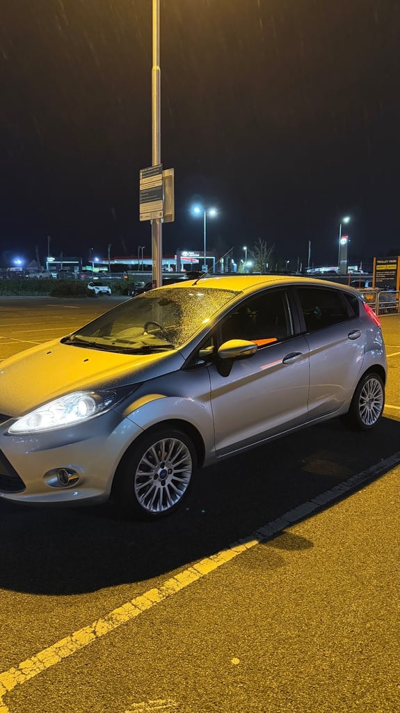 Ford, FIESTA, Hatchback, 2011, Manual, 1388 (cc), 5 doors