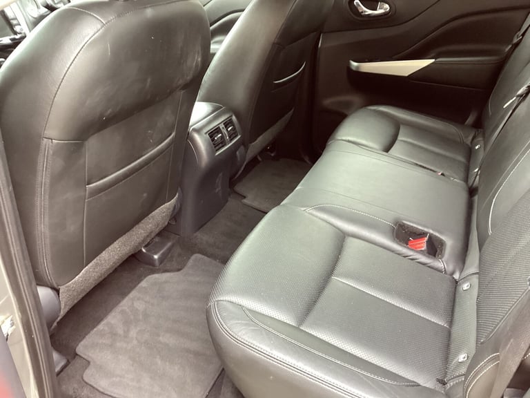 2020 Nissan Navara Double Cab Pick Up Tekna 2.3dCi 190 TT 4WD PICK UP Diesel Manual