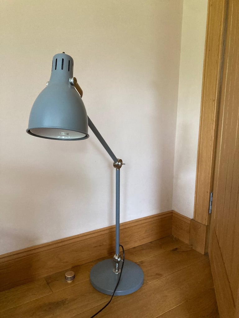 Drafts lamp light fitting 