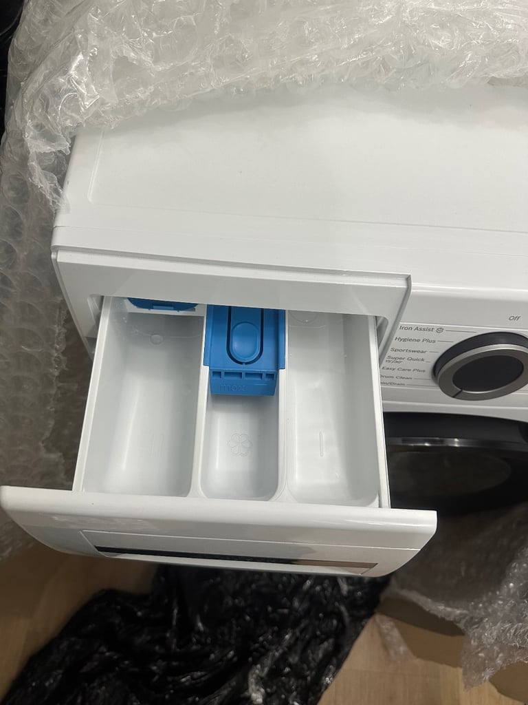 X display brand new Bosch 6 series washing machine 10 kg