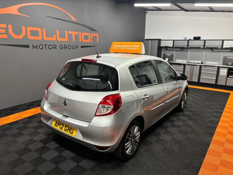 2012 Renault Clio 1.2 16V Dynamique TomTom 5dr HATCHBACK Petrol Manual