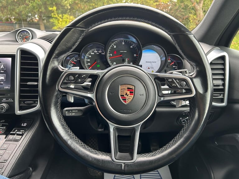 2017 Porsche Cayenne Platinum Edition Diesel 5dr Tiptronic S ESTATE DIESEL Automatic
