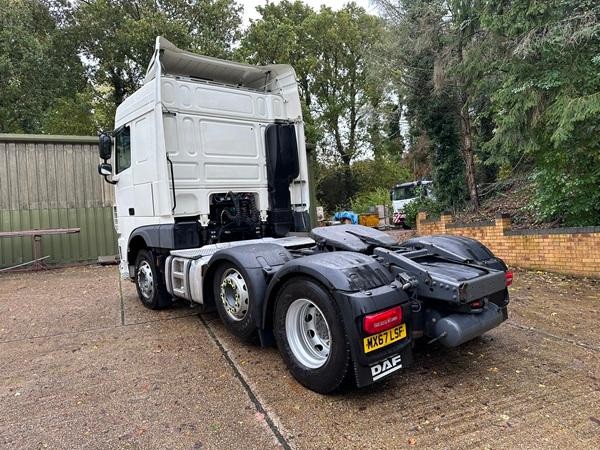 Daf XF460 Space Cab 6x2 Sliding 5th Wheel