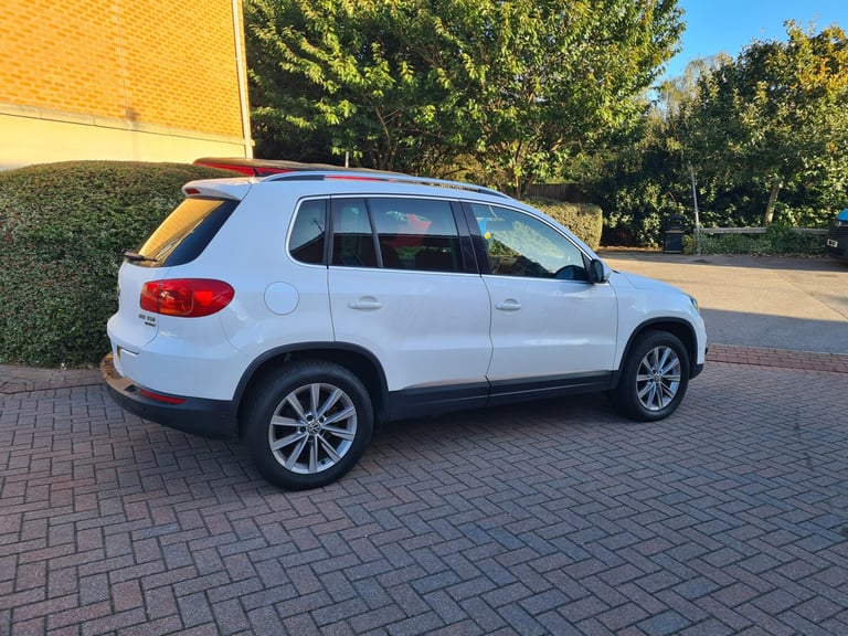 2012 Volkswagen Tiguan 2.0 TDi BlueMotion Tech SE 5dr DSG ESTATE Diesel Automatic