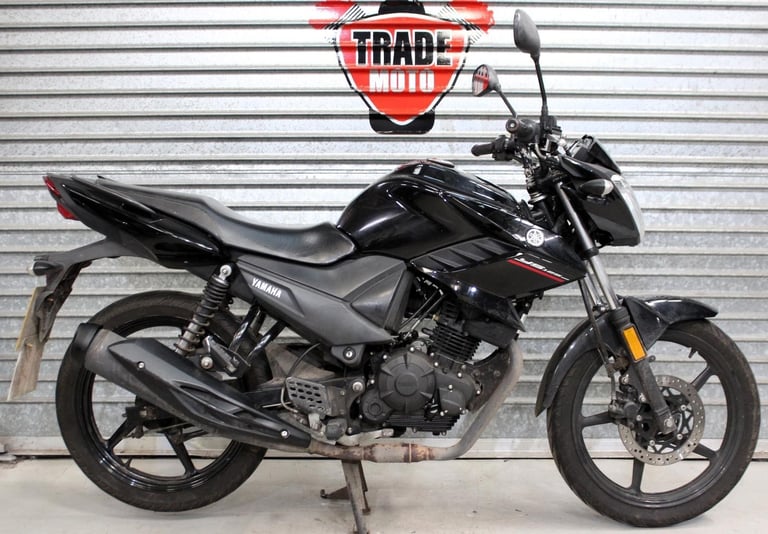 2018 18 YAMAHA YS 125 LEARNER LEGAL TRADE SALE BLACK 28K MILES NEW MOT YS125 YBR