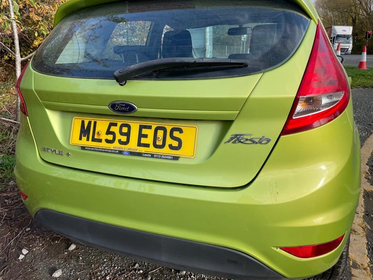 FORD FIESTA 1.4 STYLE+ 59 REG GREEN 5 DOOR 12 MONTHS MOT TAX £195 LOW INSURANCE 48+MPG
