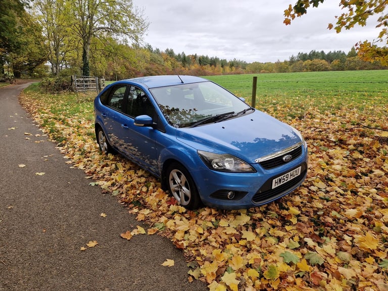 Ford Focus 2010 low millage new clutch and timing belt