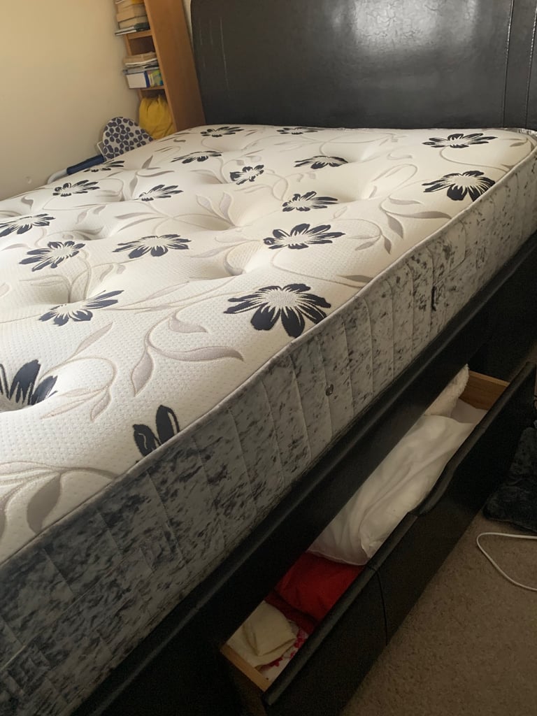 King size Bed Black Leather thick mattress