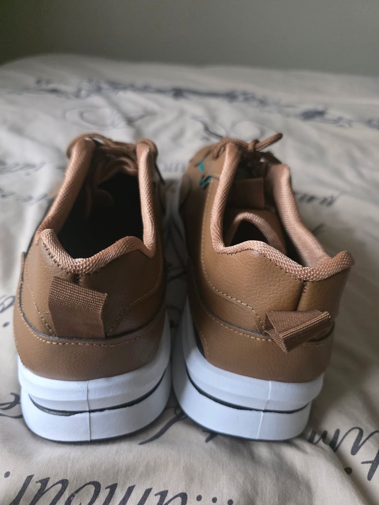 Hugo boss mens trainers 
