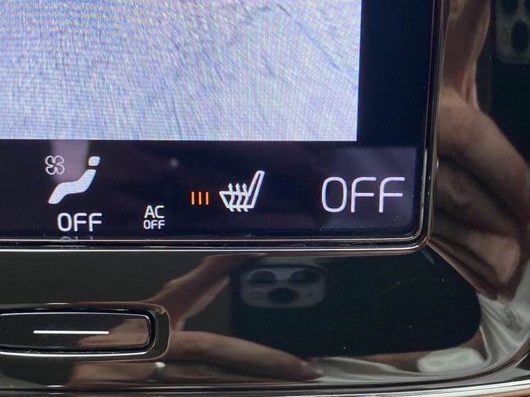 2022 Volvo XC40 1.5h T5 Twin Engine Recharge 10.7kWh Inscription Pro Auto Euro 6 (s/s) 5dr ESTATE...