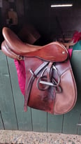 iDEAL Saddle , lovely condition 