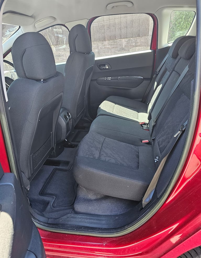 Peugeot 3008 1.6 E-HDI Active II Automatic 2012, 48000 miles, Long MOT, £35 Road Tax, 2 Keys, FSH